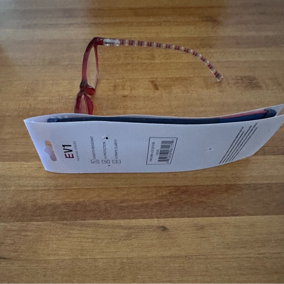 Red EV1 Premium Readers 2.5 with case - Picture 3 of 8